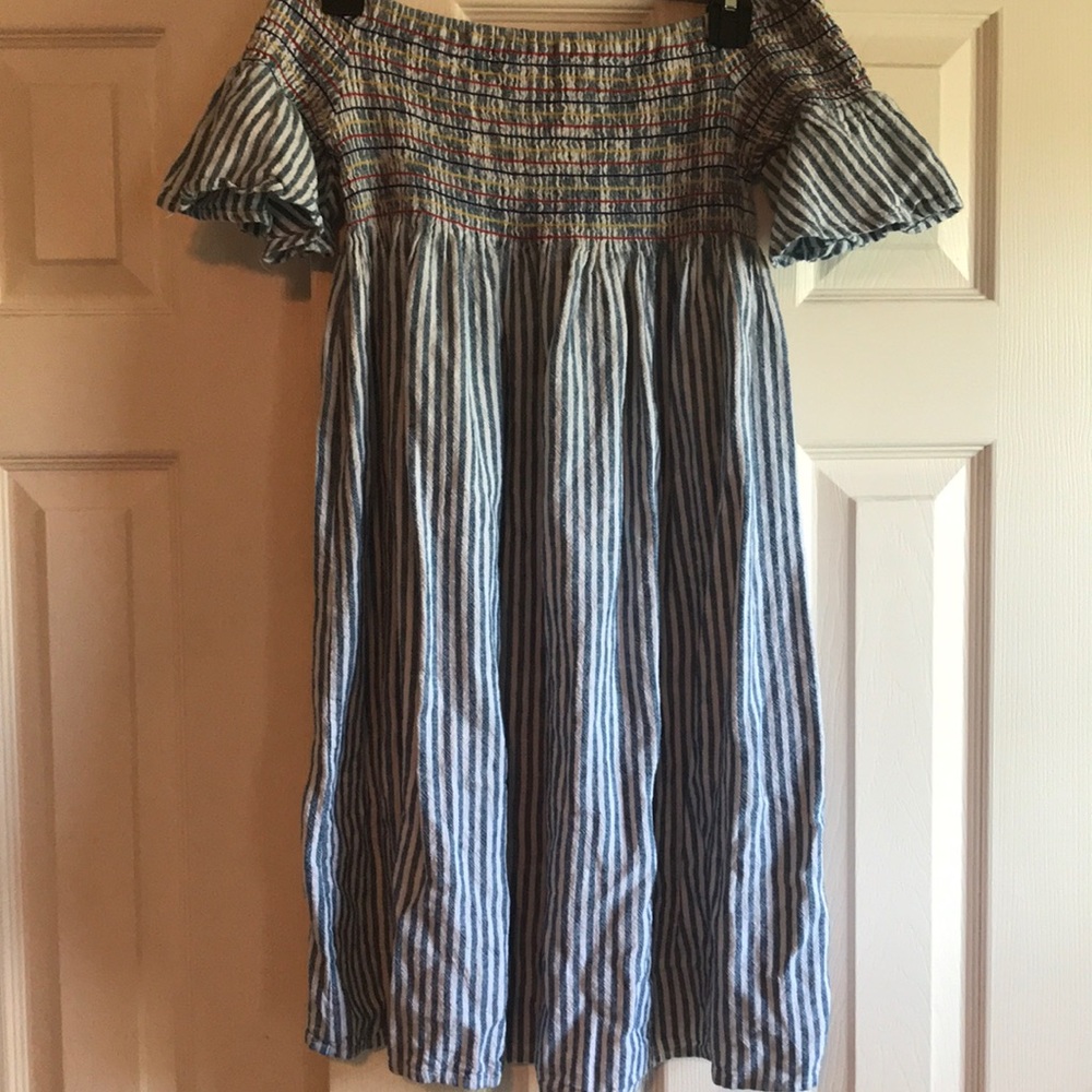 Pretty lil’ sundress